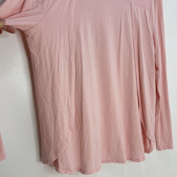 Disney WDW Epcot World Showcase Top Shirt United Kingdom Royal Rose Flag Sz L O… - Picture 6 of 7